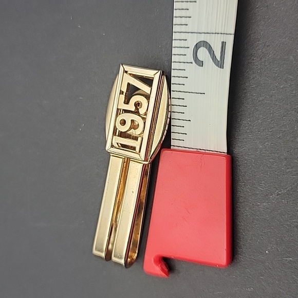 Vintage Men's Swank 1957 Gold tone  Tie Clip - Picture 3 of 3
